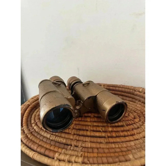 Binoculars - Picture 3 of 11